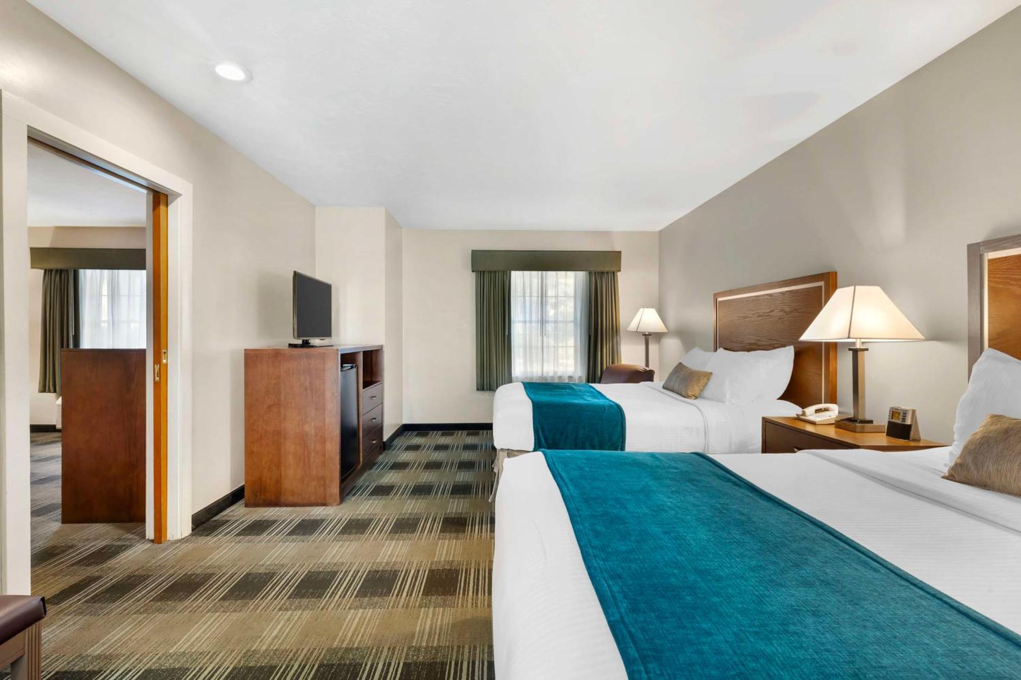 Best Western Plus Cold Spring Plymouth Exterior photo